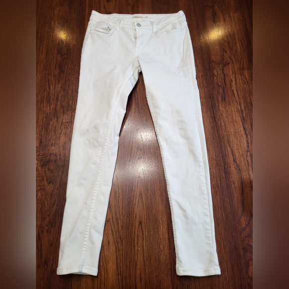 Levi's Women's 535 White Super Skinny 5-Pocket Jeans, 29x30 - Picture 1 of 11